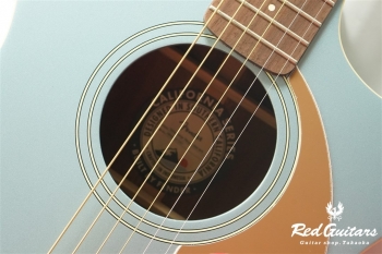 Newporter Player - Ice Blue Satin